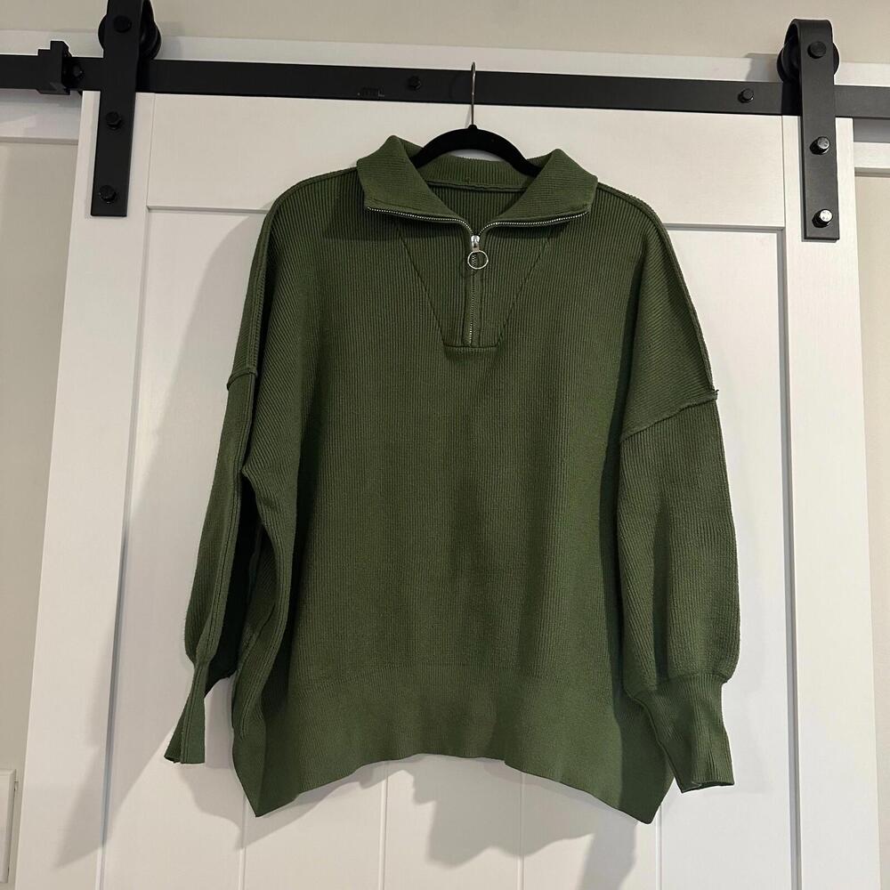 LILLUSORY Dark Olive‎ Green Oversized Quarter Zip Size Medium